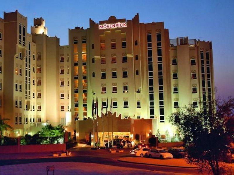 Mövenpick Hotel Doha Buitenkant foto